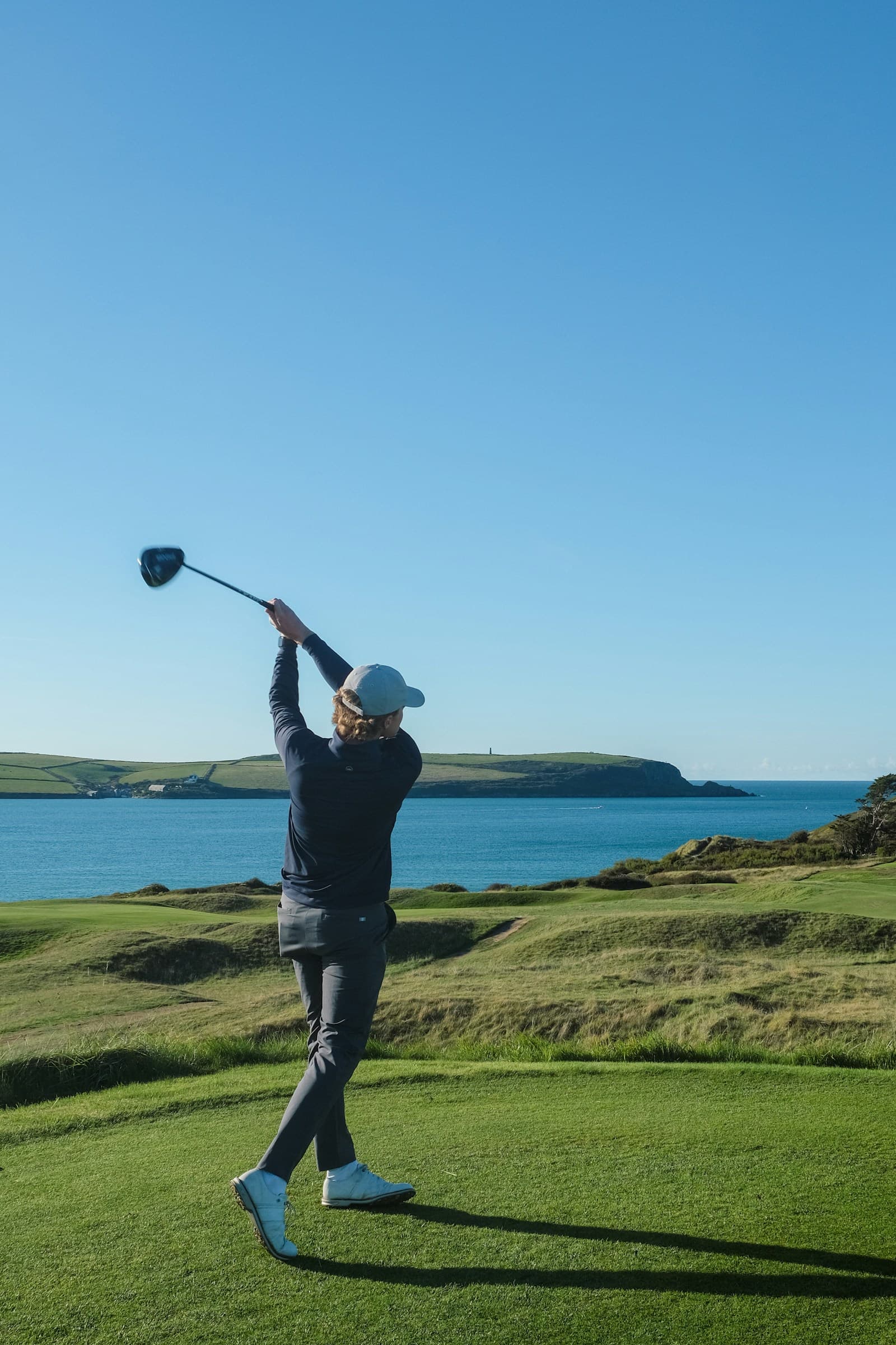 Illustrative golf image