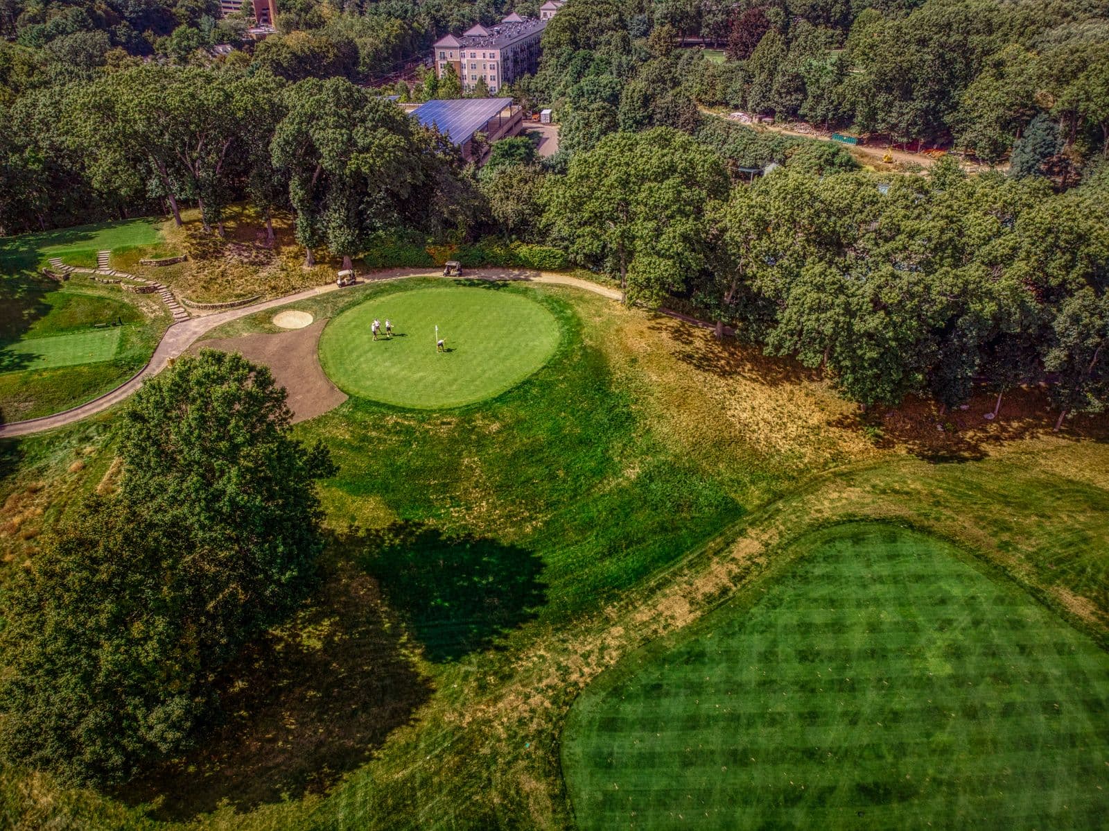 Illustrative golf image